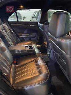 کرایسلەر 300